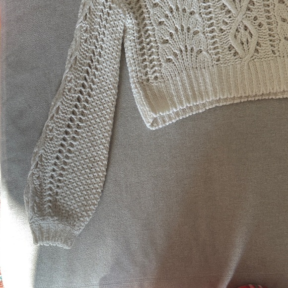 Urban Outfitters Cream Knit Sweater - Picture 2 of 9